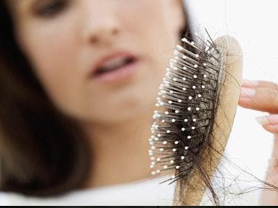 முடி உதிர்வதை தடுக்க